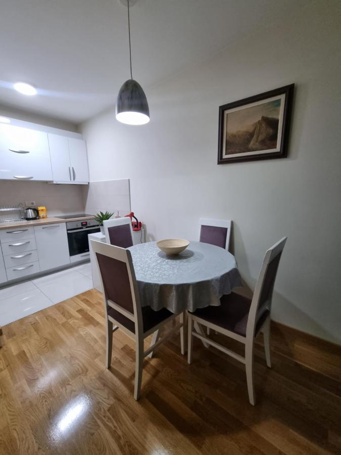 Riverside Apartment Podgorica Esterno foto